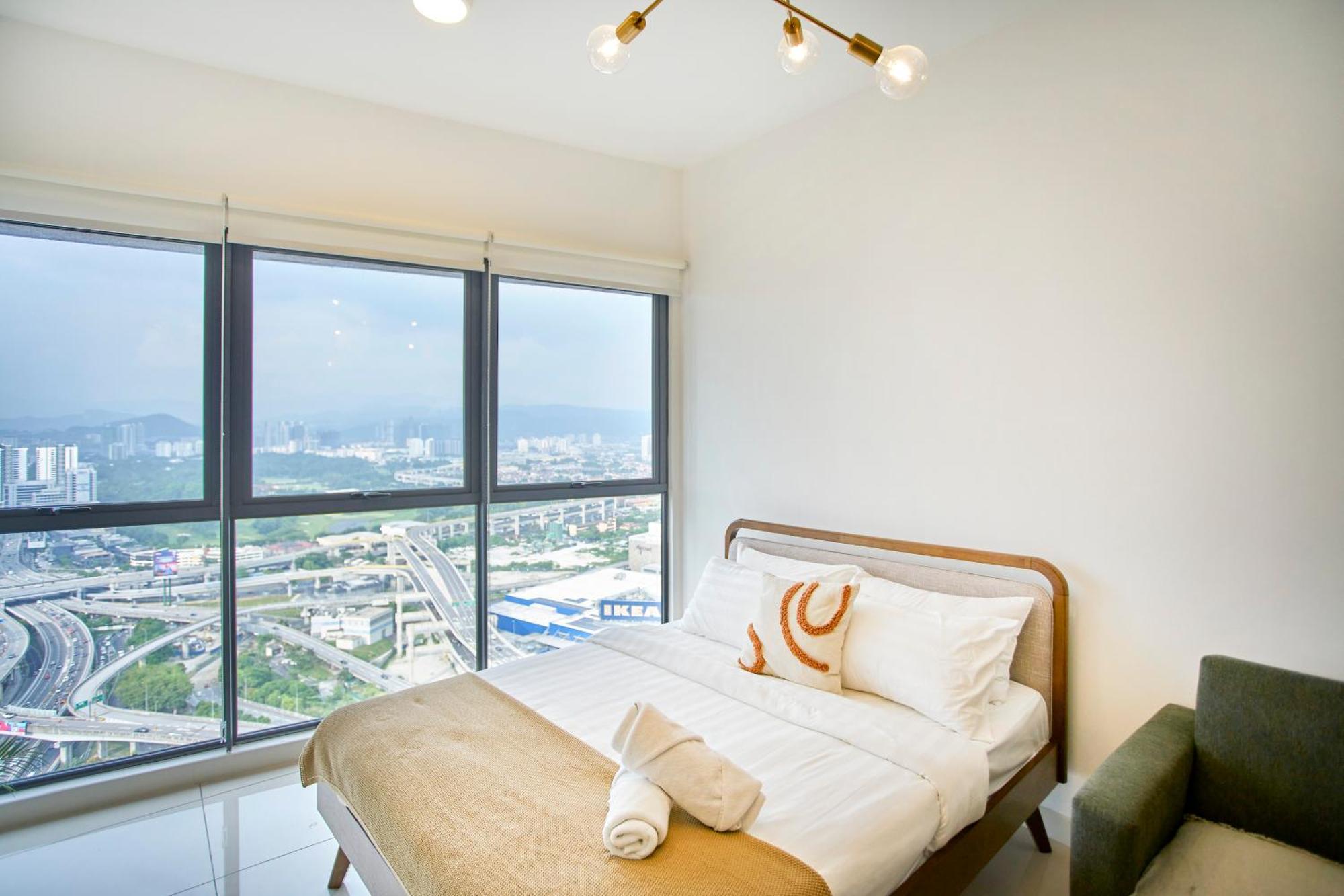 Continew Residence Trx Kl Куала Лумпур Екстериор снимка
